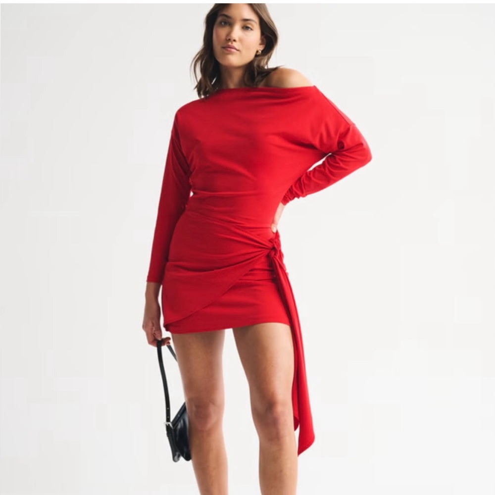 Abercrombie and Fitch Long-Sleeve Draped Knit Mini Dress size medium